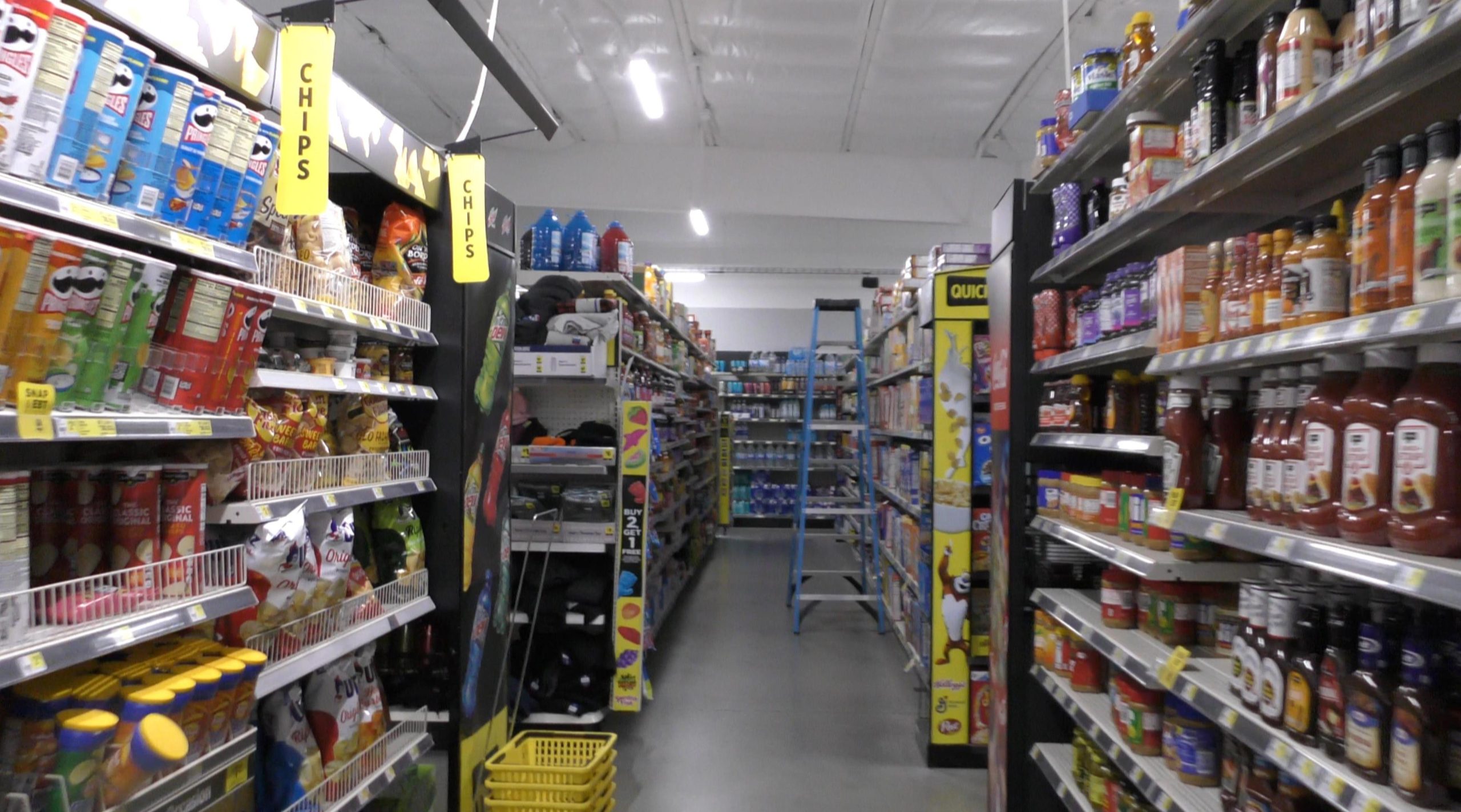 overhead lighting at a Dollar General